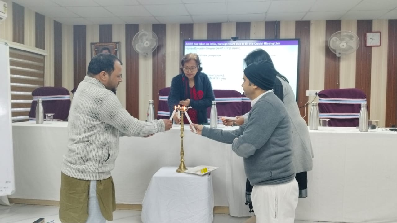 Introductory UHV FDP